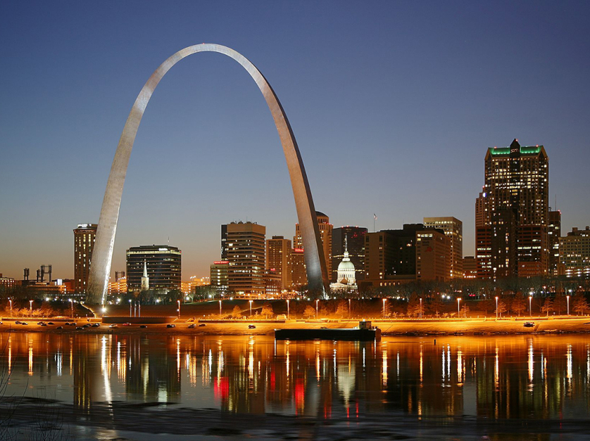 Gateway Arch and riverfront in St. Louis, MO