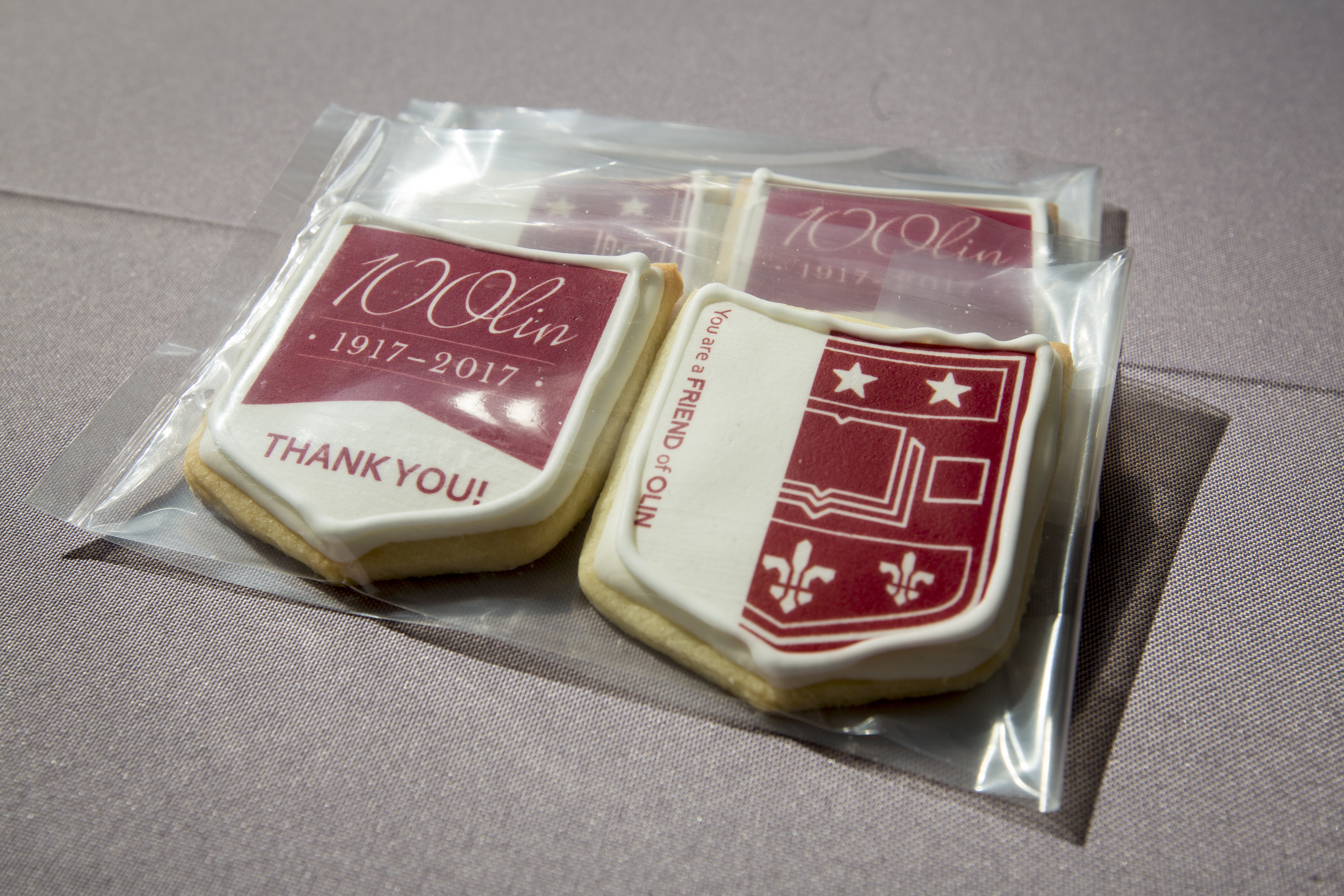 Special thank you cookies for Friends of Olin.